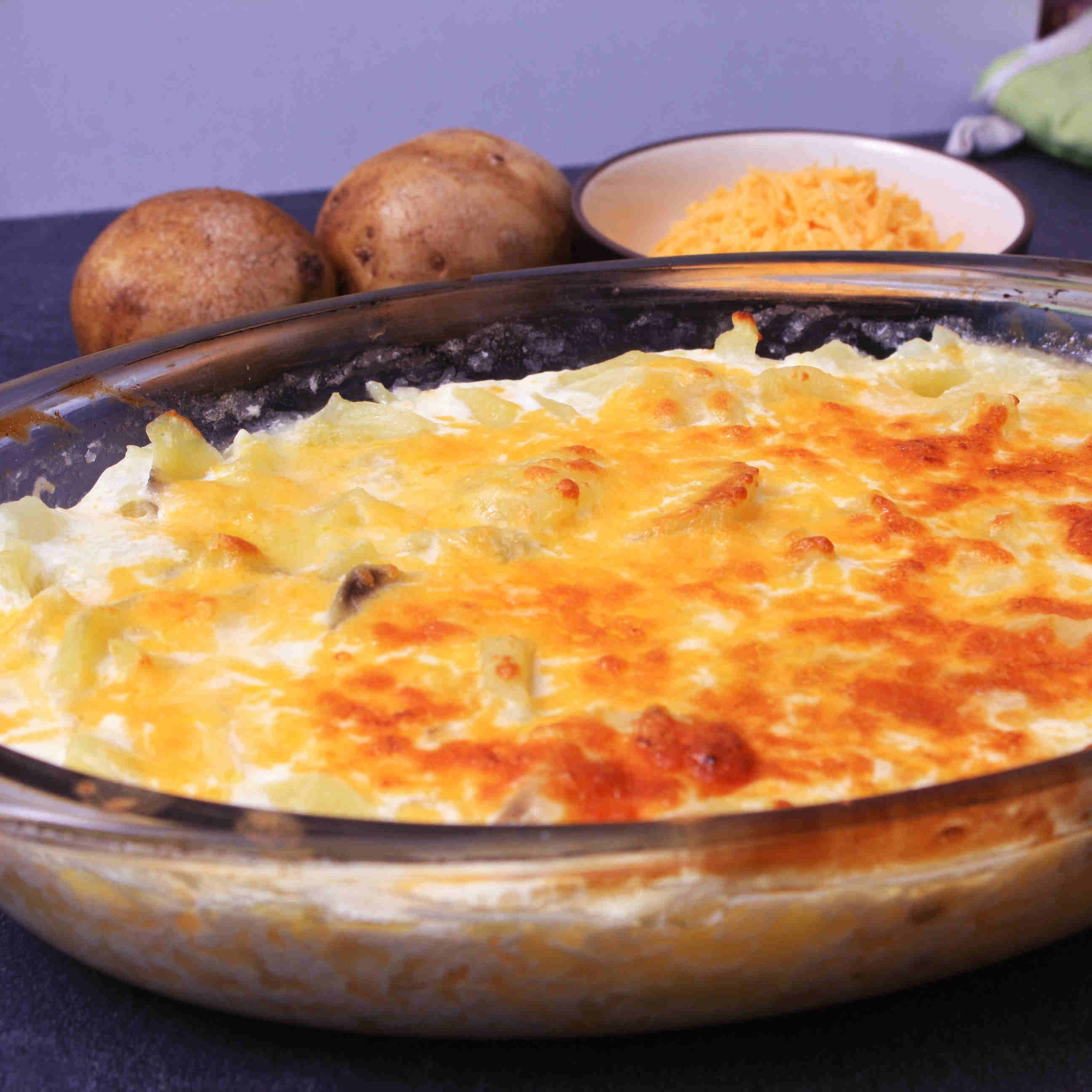 Gratin de pommes de terre et cheddar